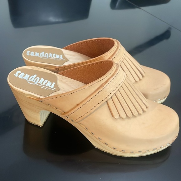 Sandgrens Venice Ecru Fringed Mules Clogs Size 39 US 8/8.5 - Picture 5 of 16